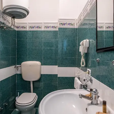 Ada Aparthotel *
