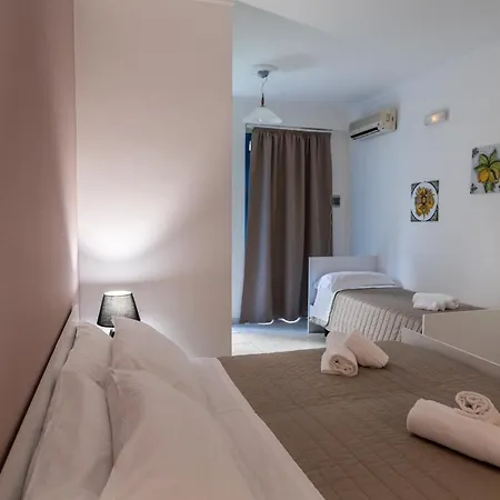 Aparthotel Ada *