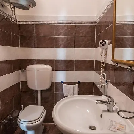Ada Lägenhetshotell 4*