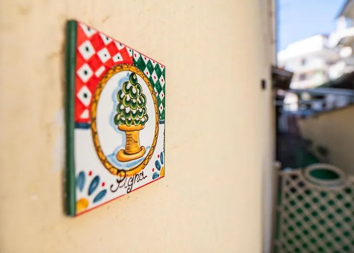 Ada Lägenhetshotell Giardini Naxos